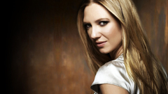 Blondes TV woman Fringe