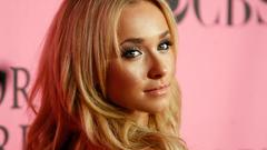 Blondes woman Actress hayden