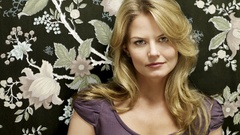 Blondes woman Actress jennifer