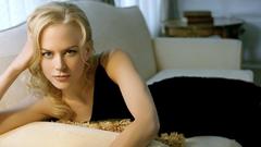 Blondes woman Actress Nicole