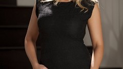 Blondes woman Alanah Rae