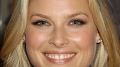 Blondes woman Ali Larter