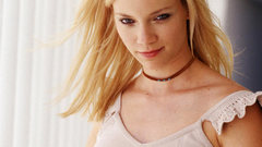 Blondes woman amy smart