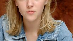 Blondes woman annasophia robb