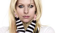 Blondes woman Avril Lavigne