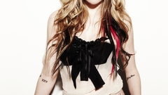 Blondes woman Avril Lavigne