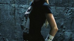 Blondes woman Avril Lavigne