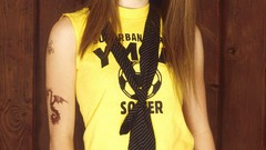 Blondes woman Avril Lavigne