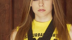 Blondes woman Avril Lavigne