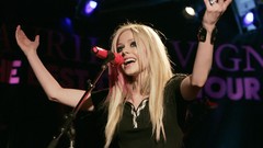 Blondes woman Avril Lavigne