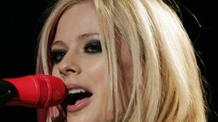 Blondes woman Avril Lavigne