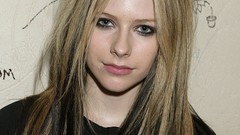Blondes woman Avril Lavigne