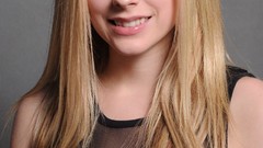Blondes woman Avril Lavigne