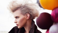 Blondes woman Balloons faces