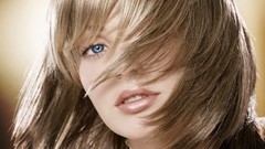 Blondes woman blue eyes