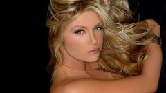 Blondes woman blue eyes