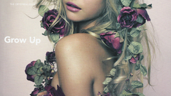 Blondes woman blue eyes