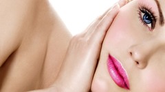 Blondes woman blue eyes