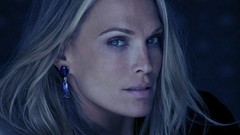 Blondes woman blue models