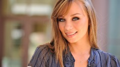 Blondes woman Capri Anderson