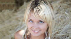 Blondes woman close-up blue