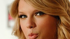 Blondes woman close-up blue