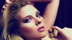 Blondes woman close-up Scarlett