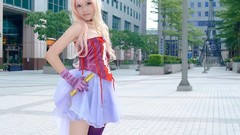 Blondes woman cosplay macross