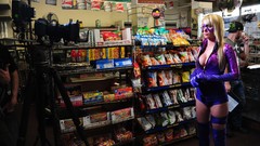 Blondes woman cosplay sara