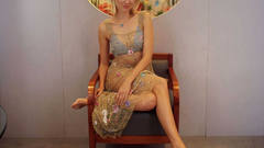 Blondes woman dress Actress