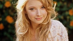 Blondes woman Elisabeth Harnois