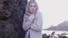 Blondes woman elisha cuthbert