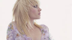 Blondes woman elisha cuthbert