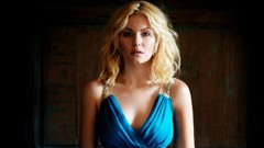 Blondes woman elisha cuthbert