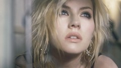 Blondes woman elisha cuthbert