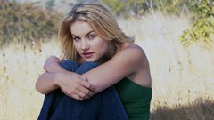 Blondes woman elisha cuthbert