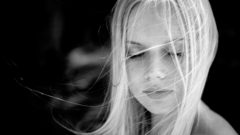 Blondes woman grayscale monochrome