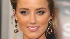 Blondes woman green eyes