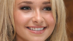 Blondes woman hayden panettiere