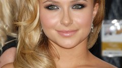Blondes woman hayden panettiere