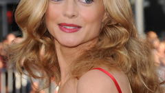 Blondes woman Heather Graham