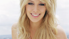 Blondes woman Hilary Duff