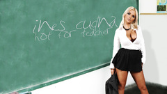 Blondes woman Ines Cudna