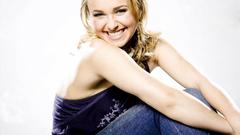 Blondes woman jeans Actress