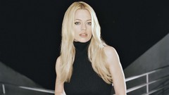 Blondes woman Jeri Ryan