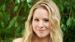 Blondes woman Kristen Bell