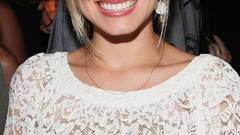 Blondes woman Kristen Bell