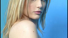 Blondes woman Laura Chiatti