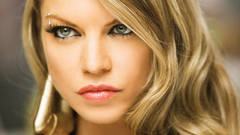 Blondes woman lips fergie