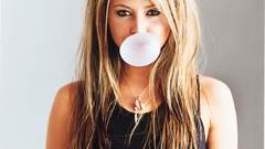 Blondes woman long hair